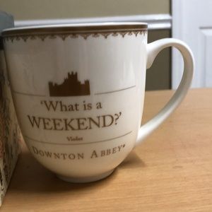 Downtown Abby Coffee Tea Mug NWIB